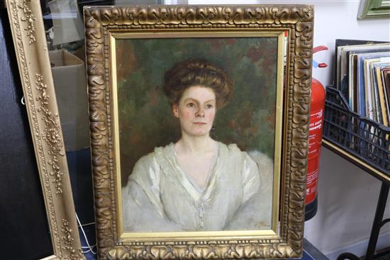 Victorian School, oil on canvas, portrait of a gentleman, 75 x 62cm and an Edwardian portrait of a lady, 61 x 48cm